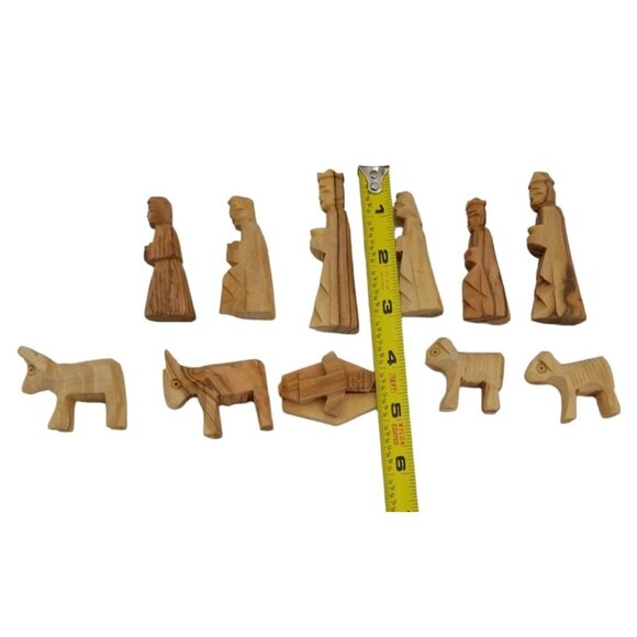 Nativity set Music Box of Carved Bethlehem Olive Wood National Geographic Origin - Picture 5 of 16